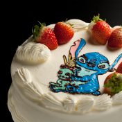 キャラクターデコレーションケーキサムネイル